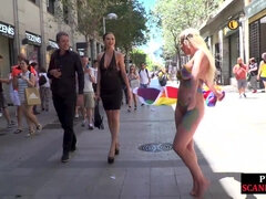 Chica, Perra, Fetiche, Tacones, Orinar, Público, Esperma, Voyeur