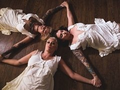 Cul, Sucer une bite, Le plan cul à quatre, Groupe, Léchez, Chatte, Claque, Tatouage