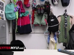 Grosse titten, Spermaladung, Domination, Aufs gesicht abspritzen, Fingern, Muschi, Gestohlen, Tätowierung