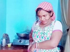 Tía, Coche, Mucama, Maduro, Mamá, Madrastra, Inodoro, Uniforme