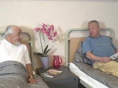 Grote lul, Hondjeshouding, Opa, Handbeurt, Verpleegster, Kut duiken, Trio, Strak