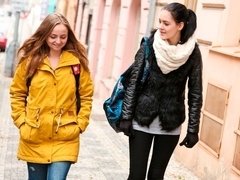 Jonge meid, Vingeren, Lesbisch, Likken, Masturbatie, Schoolmeisje, Strippen, Tiener