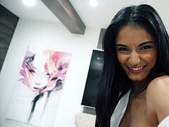 Sucer une bite, Pieds, Branlette thaïlandaise, Petite amie, Maigrichonne