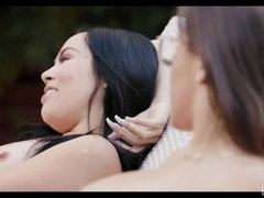 Gros cul, Sucer une bite, Brunette brune, Érotique, Mère que j'aimerais baiser, Chatte, Echangistes, Nénés