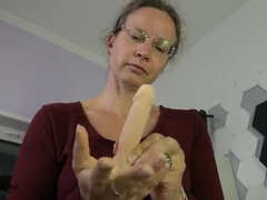 Amateur, Gode, Conversation vulgaire, Femme dominatrice, Allemand, Lunettes, Hd, Mère que j'aimerais baiser