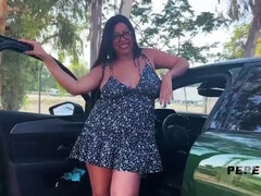 Amateur, Gros seins, Voiture, En levrette, Européenne, Exhib, Public, Rugueux