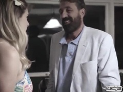 Большие сиськи, Блондинки, Семья, Волосатые, Ласковые ручки, Поцелуи, Киски, Дядя