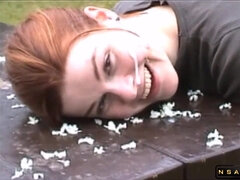 Enthousiasteling, Pijpbeurt, Sperma in mond, Sperma shot, Hardcore, Huisgemaakt, Openbaar, Sperma