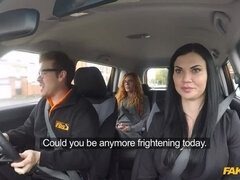 Amateur, Voiture, Éjaculation interne, Doigter, Pov, Chatte, Plan cul à trois, Train