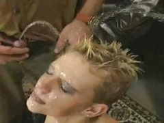 Gros seins, Sucer une bite, Allemand, Mère que j'aimerais baiser, Pisser, Rétro, Rétro ancien, Mouillée