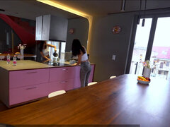 Мамочка, Киски, Бритые, Сыновья, Сюрприз, Табу, Стринги