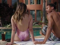 Negro, Morena, Corridas, Atragantadas, Interracial, Al aire libre, Piscina, Traje de baño