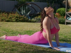 お尻, 舐める尻, ブロンド, フェラチオ, バック, 足コキ, 淫乱熟女, タトゥー