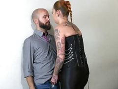 Dominatie, Dominante vrouw, Handbeurt