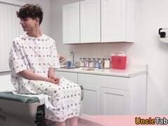 18 ans, Anal, Mignonne, Médecin, Fétiche, Homosexuelle, Adolescente, Ados anal
