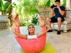 Sucer une bite, Queue, Embrassement, Fille latino, Seins naturels, De plein air, Sport, Adolescente
