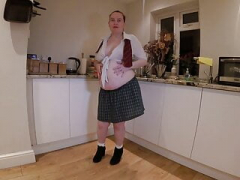 Grote kont, Grote mammen, Brits, Moeder die ik wil neuken, Moeder, Zwanger, Hangende tieten, Uniformpje