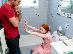 Amateur, Grosse bite, En levrette, Poupée, Petite femme, Rousse roux, Maigrichonne, Adolescente