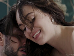 Cul, Brunette brune, Tir de sperme, Pieds, Bâillonner, Embrassement, Chatte, Nénés