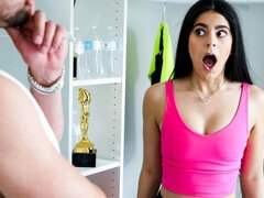 18 años, Verga grande, Tetas grandes, Mamada, Morena, Estilo perrito, Novia, Flaco