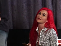 Britannique, Plantureuse, Homme nu et filles habillées, Domination, Européenne, Femelle, Masturbation, Voyeur