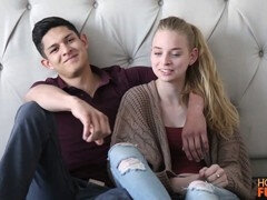 18 ans, Collège université, Première fois, Petite amie, Adolescente