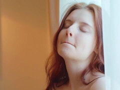 Amateur, Cul, Masturbation, Seins naturels, Rousse roux, Maigrichonne, Jarretelles, Nénés
