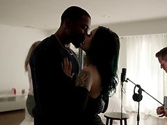 Gia Paige's first time with Isiah Maxwell: Hot Real-life Action!