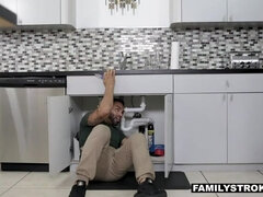 Брюнетки, Семяизвержение, Член, Собачьи, Семья, Секс без цензуры, Сиськи, Дядя