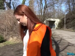 Amateur, En levrette, Branlette thaïlandaise, De plein air, Pov, Public, Chatte, Uniforme