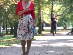 Tetas grandes, Peludo, Enorme, Lesbiana, Monstruo, Al aire libre, Coño, Voyeur