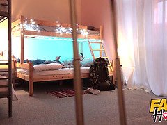 Blonde, Brunette brune, Attrapée, Tir de sperme, Hd, Orgasme, Collant, Plan cul à trois