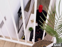 Amateur, Brunette brune, Plantureuse, Queue, En levrette, Monstre, Chevaucher, Plan cul à trois