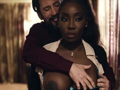 Africano, Culo grande, Tetas grandes, Mamada, Acercamiento, Interracial, Madres para coger, Medias largas