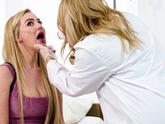 Anal, Blonde, Doigter, Masturbation, Infirmière, Rasée, Jarretelles, Nénés