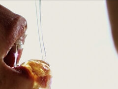 Эротика, Фетиш, Еда, Милф, Натуральные сиськи, Софткор, Соло, Сиськи