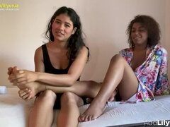 Gros cul, Noir ébène, Pieds, Doigter, Lesbienne, Orgasme, Chatte, Suçant