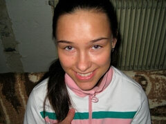 Amateur, Grosse bite, Brunette brune, Queue, En levrette, Seins naturels, Grande, Adolescente