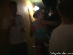 Одноклассница, Колледж, Член, Общежитие, Вечеринка, Реалити, Дразнящие, Молоденькие