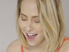 69 negenenzestig, Blond, Orgasme, Spuiten, Tieten likken, Vibrator
