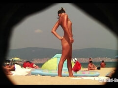 Hd, Mère que j'aimerais baiser, Maman, Nue, Nudiste, Public, Espionne, Voyeur