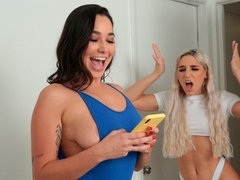 Culo, Culo grande, Rubia, Mamada, Pajear, Bragas, Bofetada, Adolescente