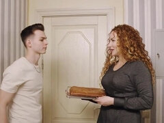 Grosser schwanz, Grosse titten, Hd, Küche, Milf, Piercing, Russisch, Stiefmutter