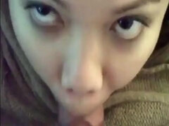 Leie, Grosser schwanz, Blasen, Braunhaarige, Aufs gesicht abspritzen, Filipina, Selbstgemacht, Ablutschen