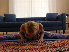 My Stepmoms In Heat - blonde sarah vandella