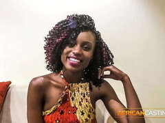 Grosser arsch, Blasen, Kehlenfick, Schwarz, Selbstgemacht, Lecken, Natürlichen titten, Ablutschen