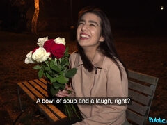 Любители, Американки, Жопа, Брюнетки, Член, Джинсы, На природе, На публике