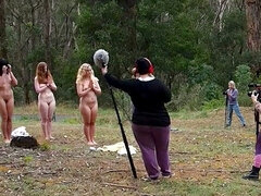 Entre bastidores, Tetas grandes, Peludo, Lesbiana, Natural, Al aire libre, Público, Adolescente