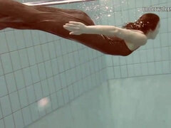 Без одежды, Эротика, Хд, Бассейн, Рыжие, Соло, Молоденькие, Сиськи