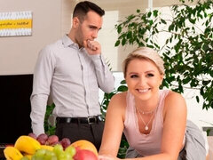 Grote kont, Blond, Schattig, Hondjeshouding, Likken, Penis, Kut duiken, Tiener